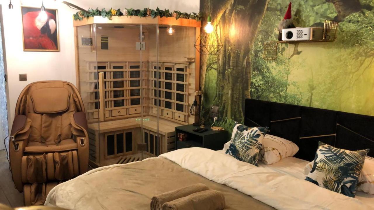 Warszawa Wola Wyjatkowe Studio Z Jacuzzi, Sauna I Fotelem Do Masazu - Exceptional Studio In Warsaw With Jacuzzi, Sauna And Massage Chair 외부 사진